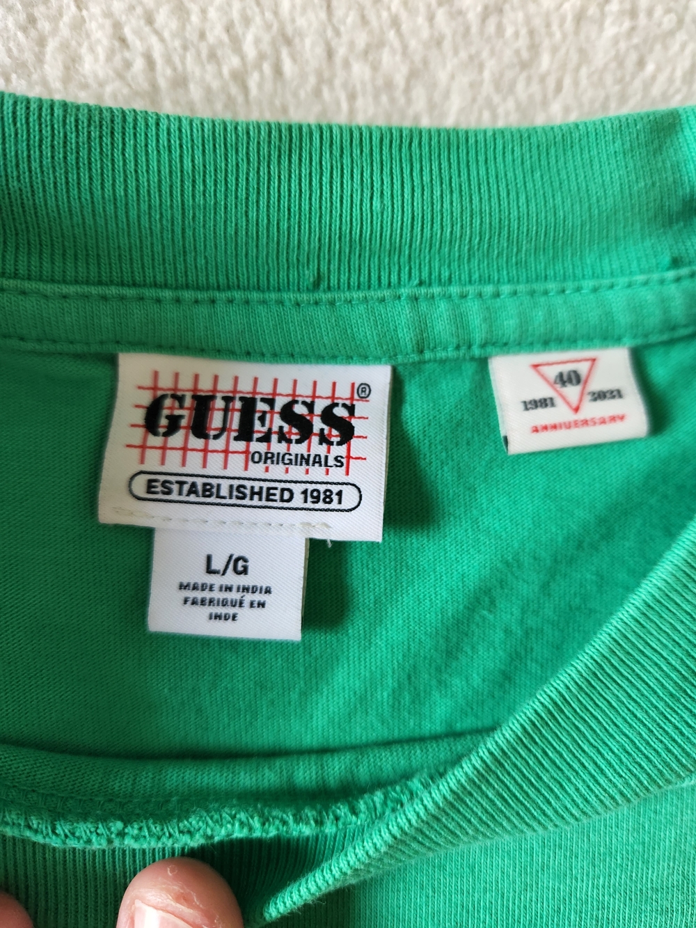Guess Plain Classic Pocket T Shirt Green size Large Preowned Great Condition 💥 - Picture 4 of 8
